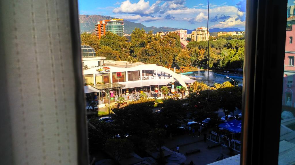 Ecoart Apartments Tirana Zewnętrze zdjęcie